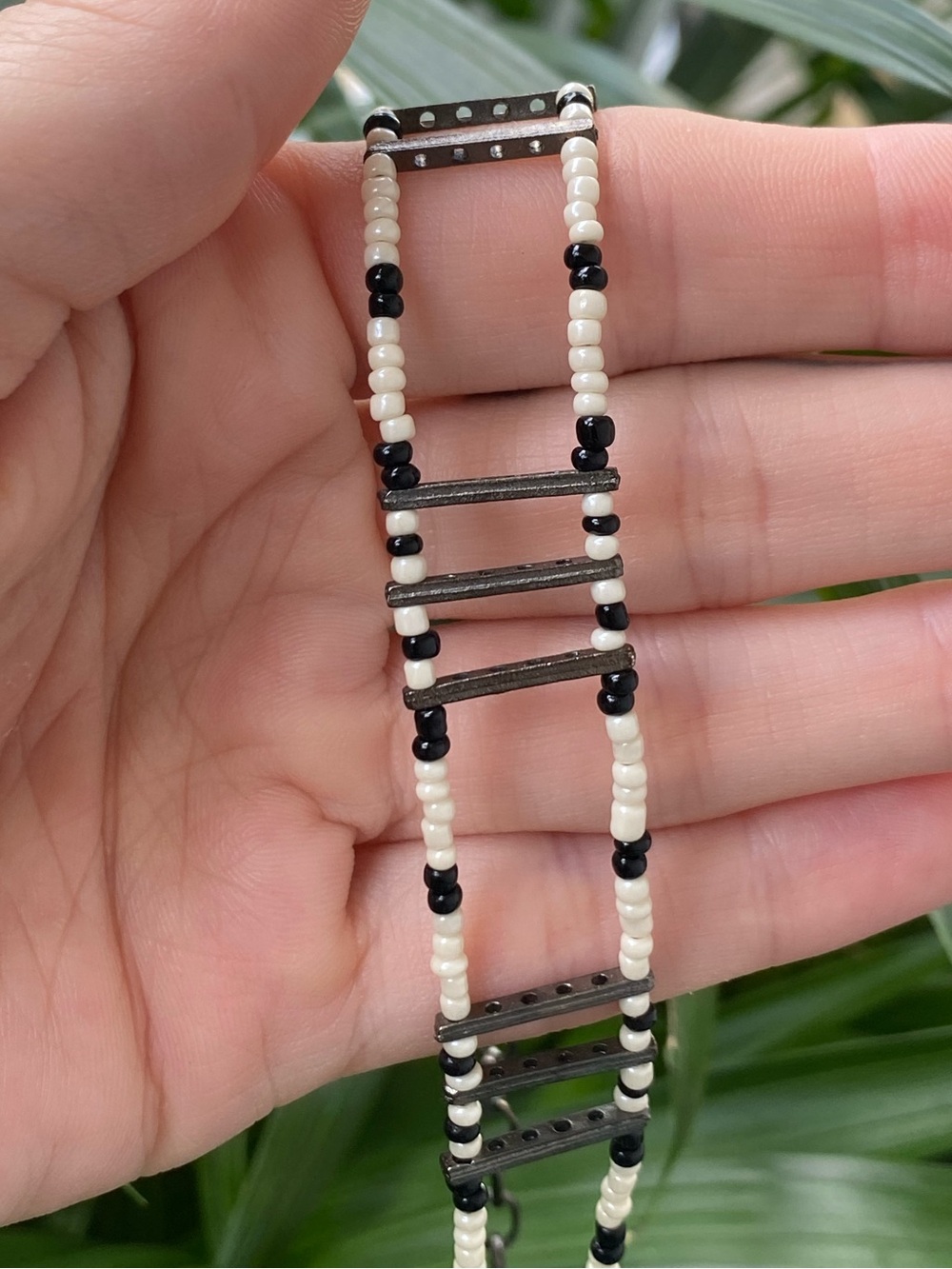 NWOT Boho Tribal Black & White Beaded Ladder Choker Necklace - Picture 6 of 11